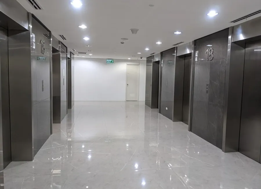 121 sqm Office Space for Rent in Park Triangle Corporate Plaza, BGC, Taguig City