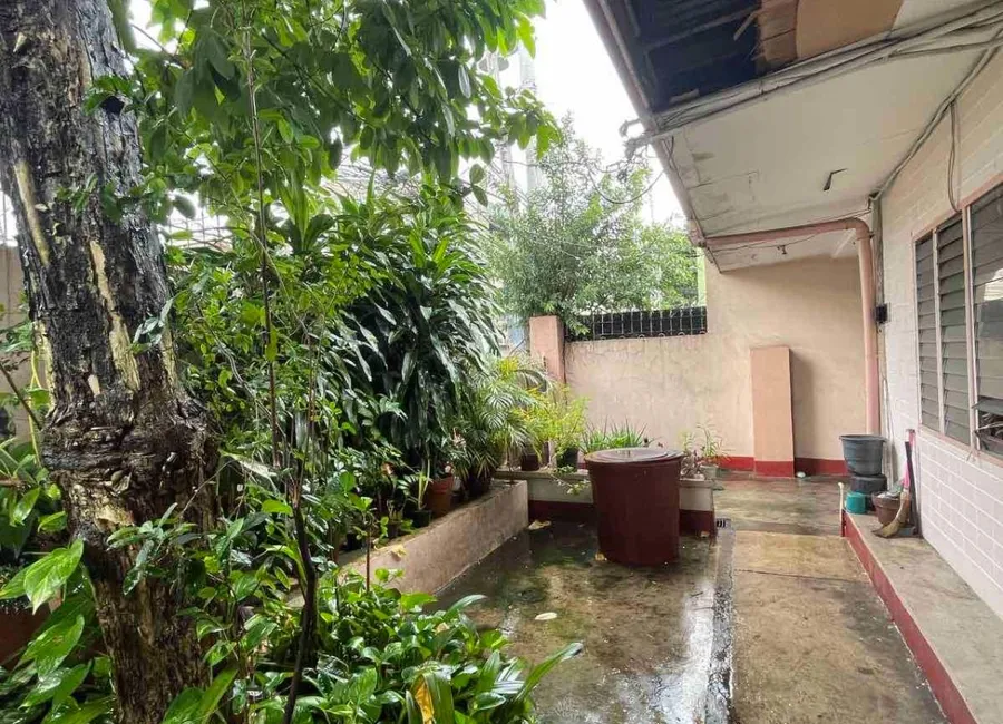 5 Bedroom House for Sale in Annapolis St Cubao Quezon City