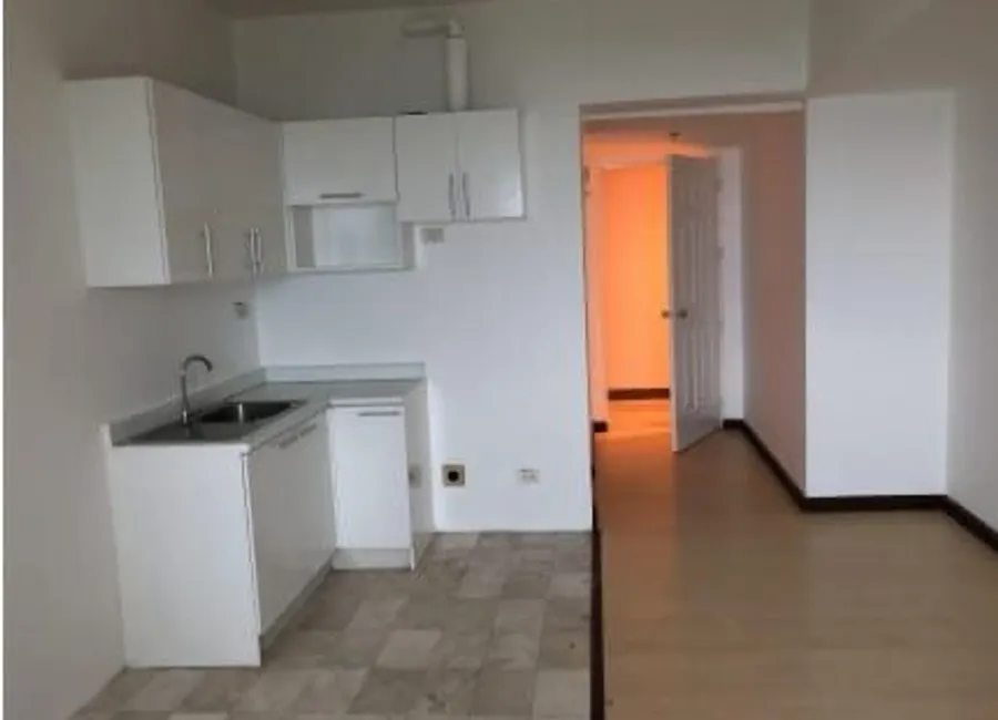 Studio Unit For Sale at Burgundy Mckinley Place, Don Galo, Parañaque