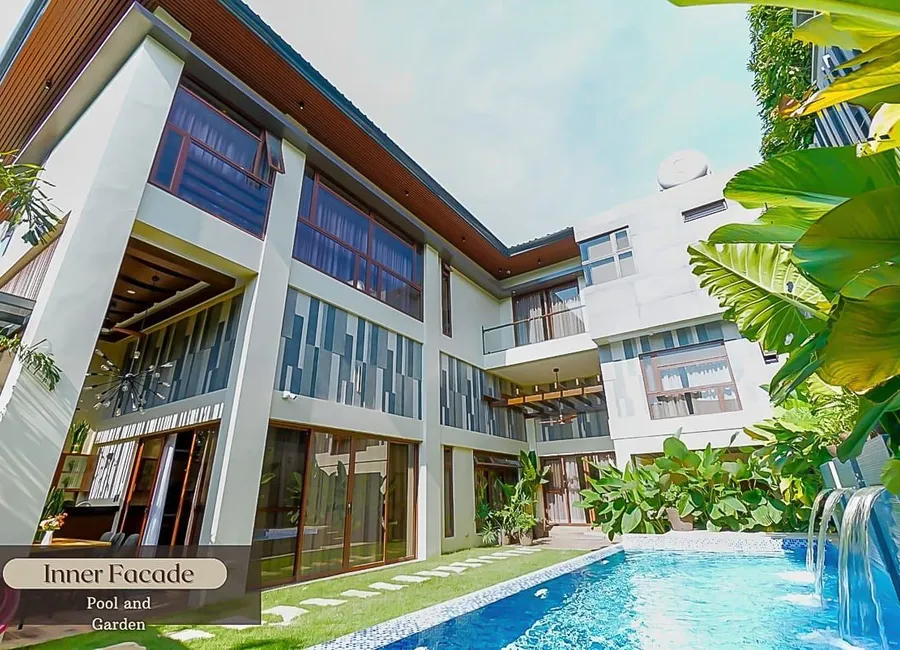 Mansion For Sale in Multinational Village, Paranaque City