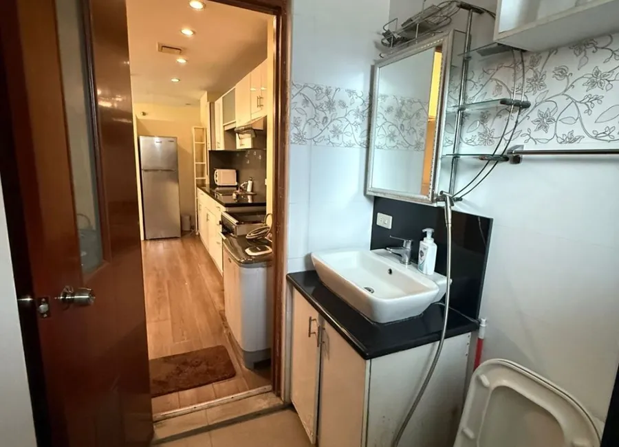 Rush Condo 2 Bedroom For Rent at Seibu Tower, BGC