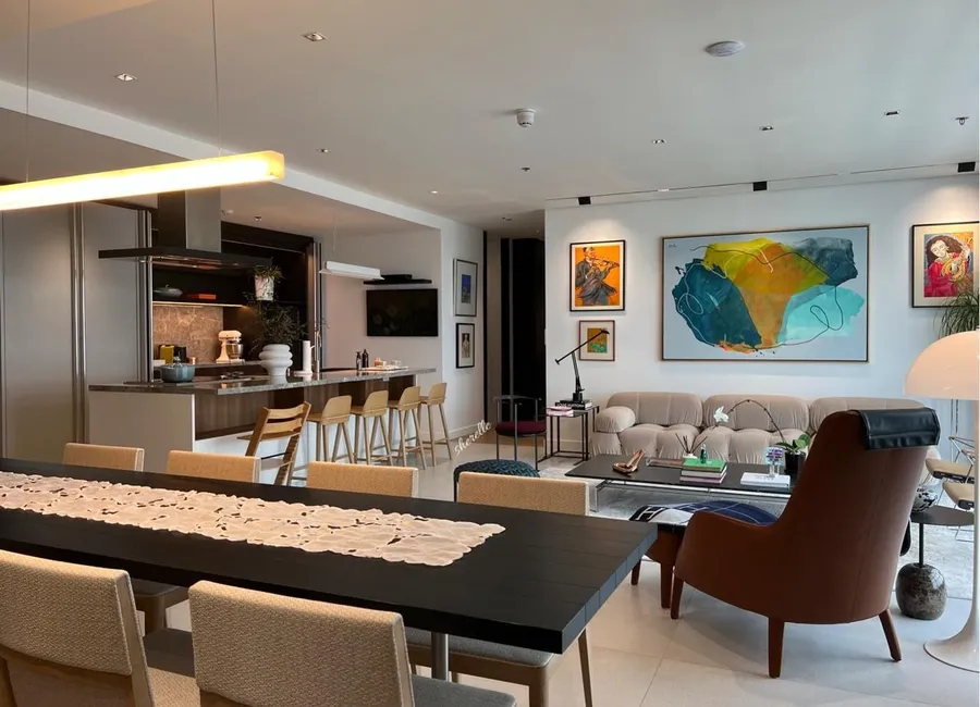 Rare Penthouse 3 Bedroom in GARDEN TOWERS Makati City For Sale