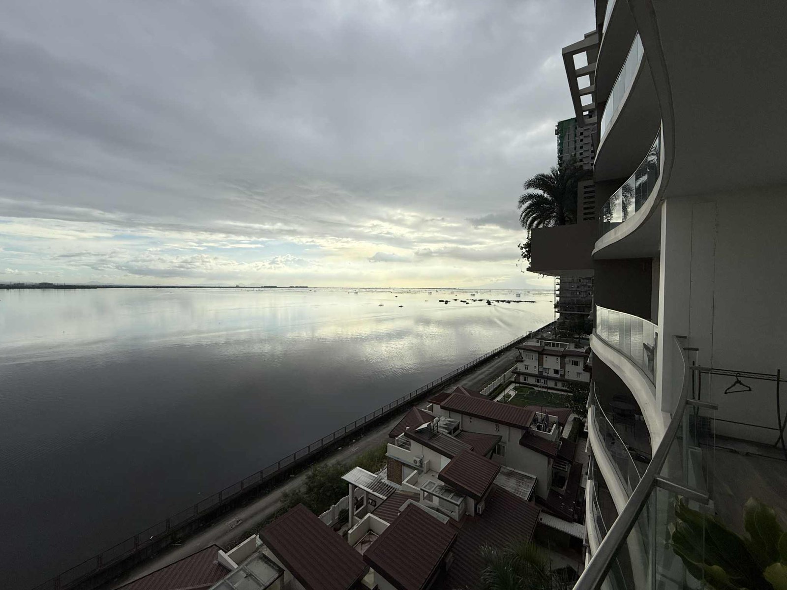 Oak Harbor Residences Aston Tower Unit in PARAÑAQUE CITY