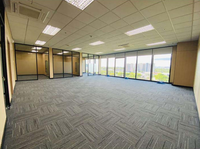 One Trium Tower Office Unit in MUNTINLUPA CITY