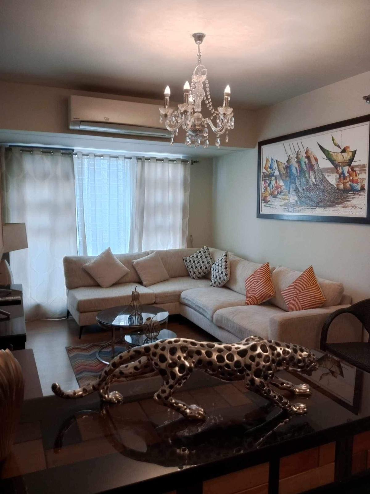 FOR SALE Kroma Tower Legazpi Villa 1 Bedroom Unit in MAKATI CITY