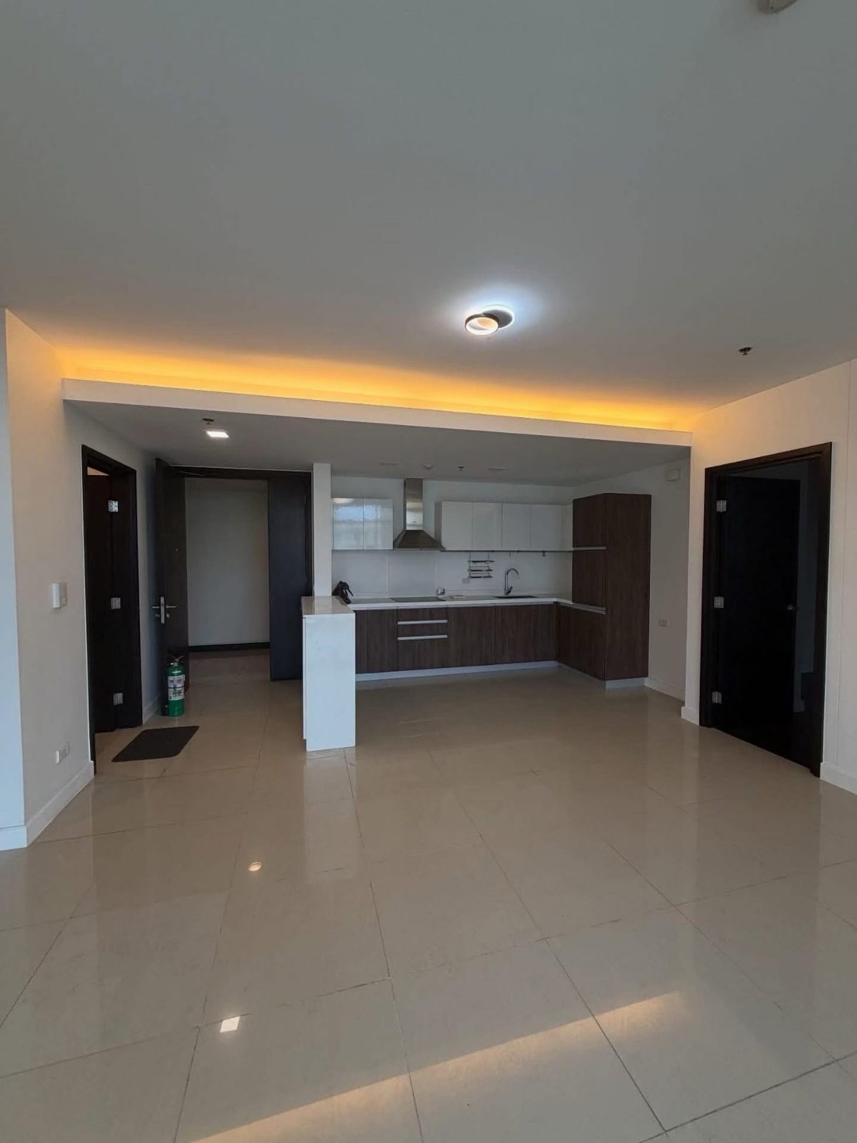 FOR SALE East Gallery Place 2 Bedroom Unit in TAGUIG