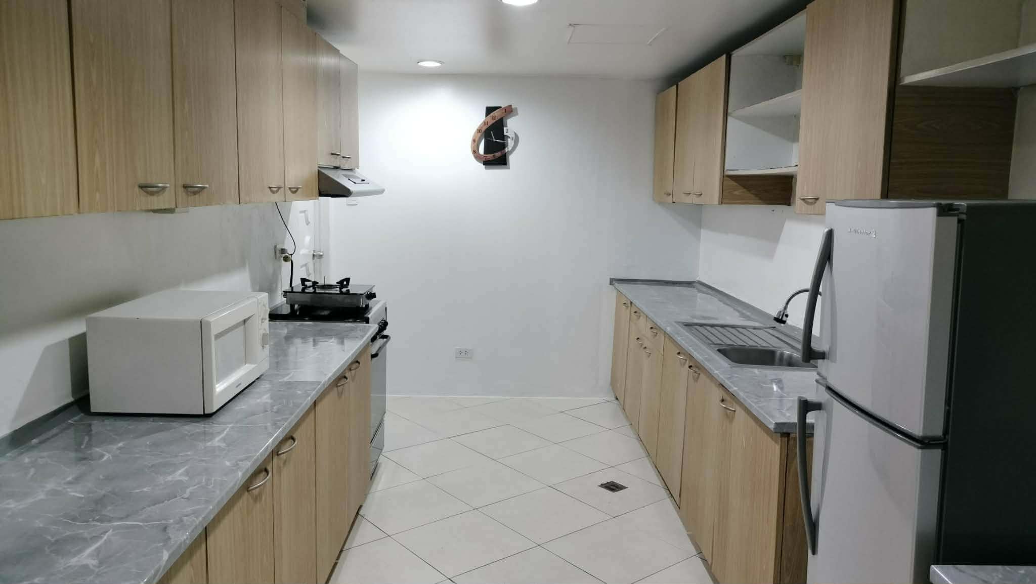FOR RENT OR SALE 8 Wack Wack 3 Bedroom Unit in MANDALUYONG CITY