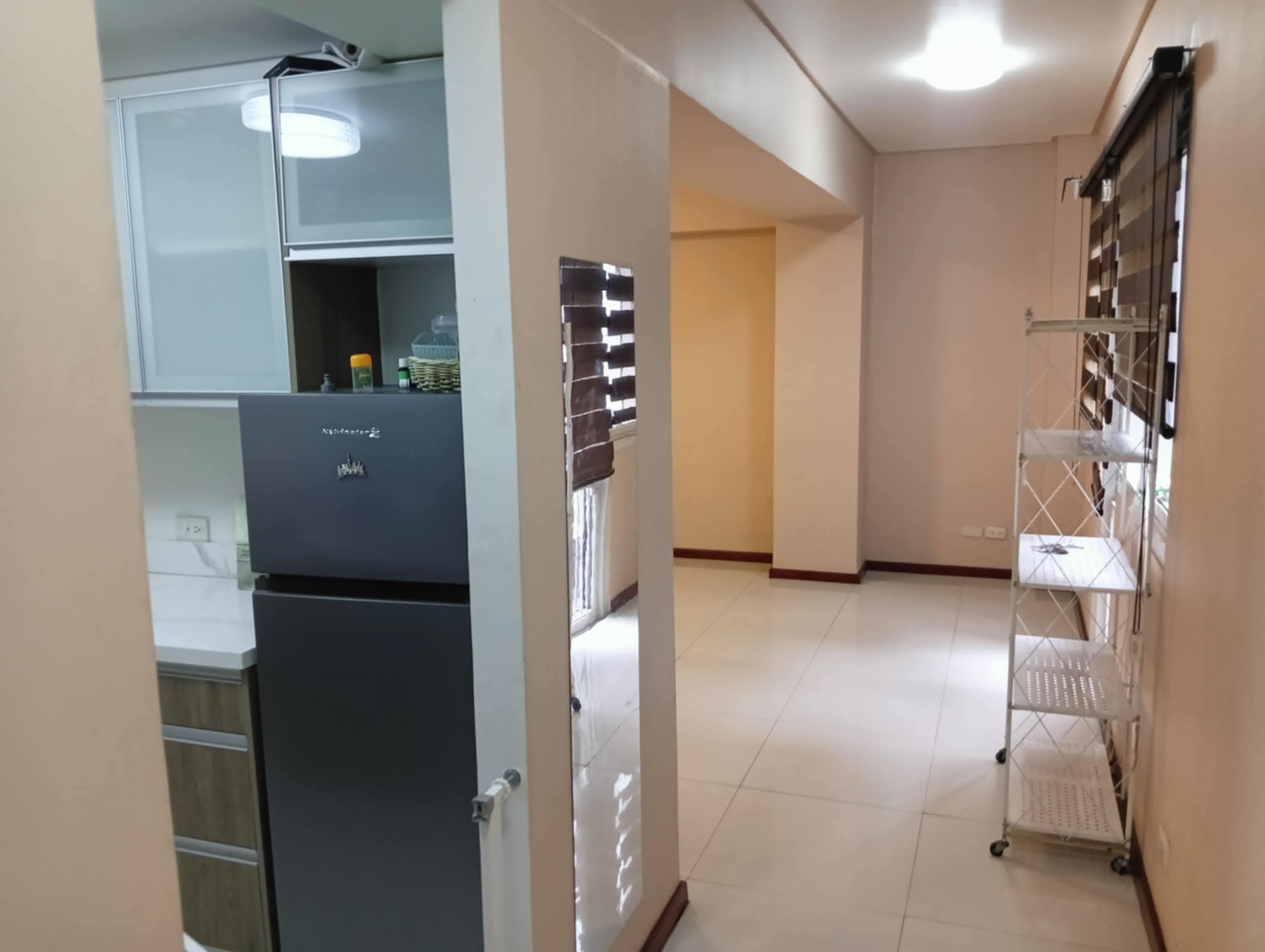 FOR RENT The Columns Ayala Avenue 2 Bedroom Unit in MAKATI CITY