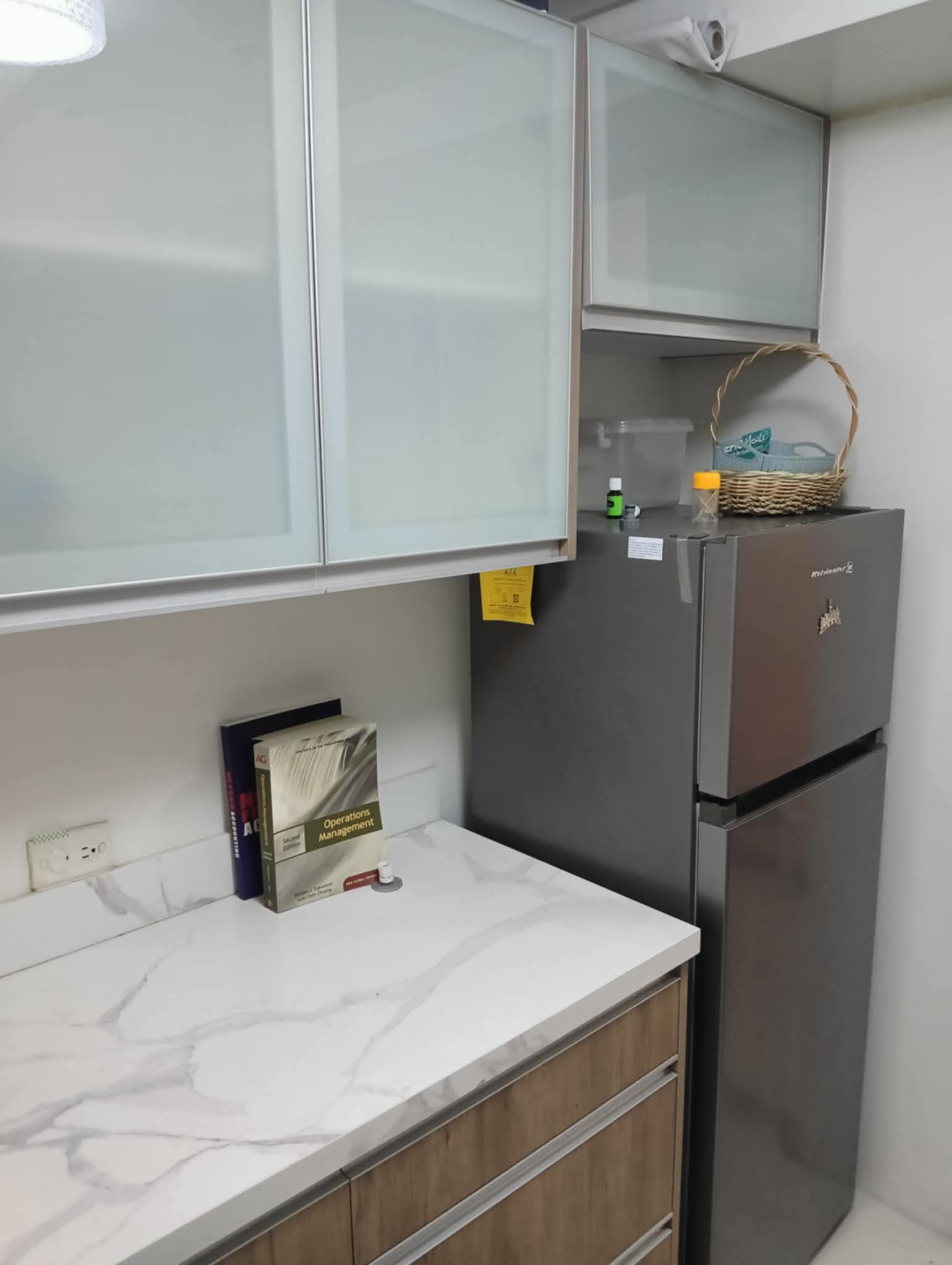 FOR RENT The Columns Ayala Avenue 2 Bedroom Unit in MAKATI CITY