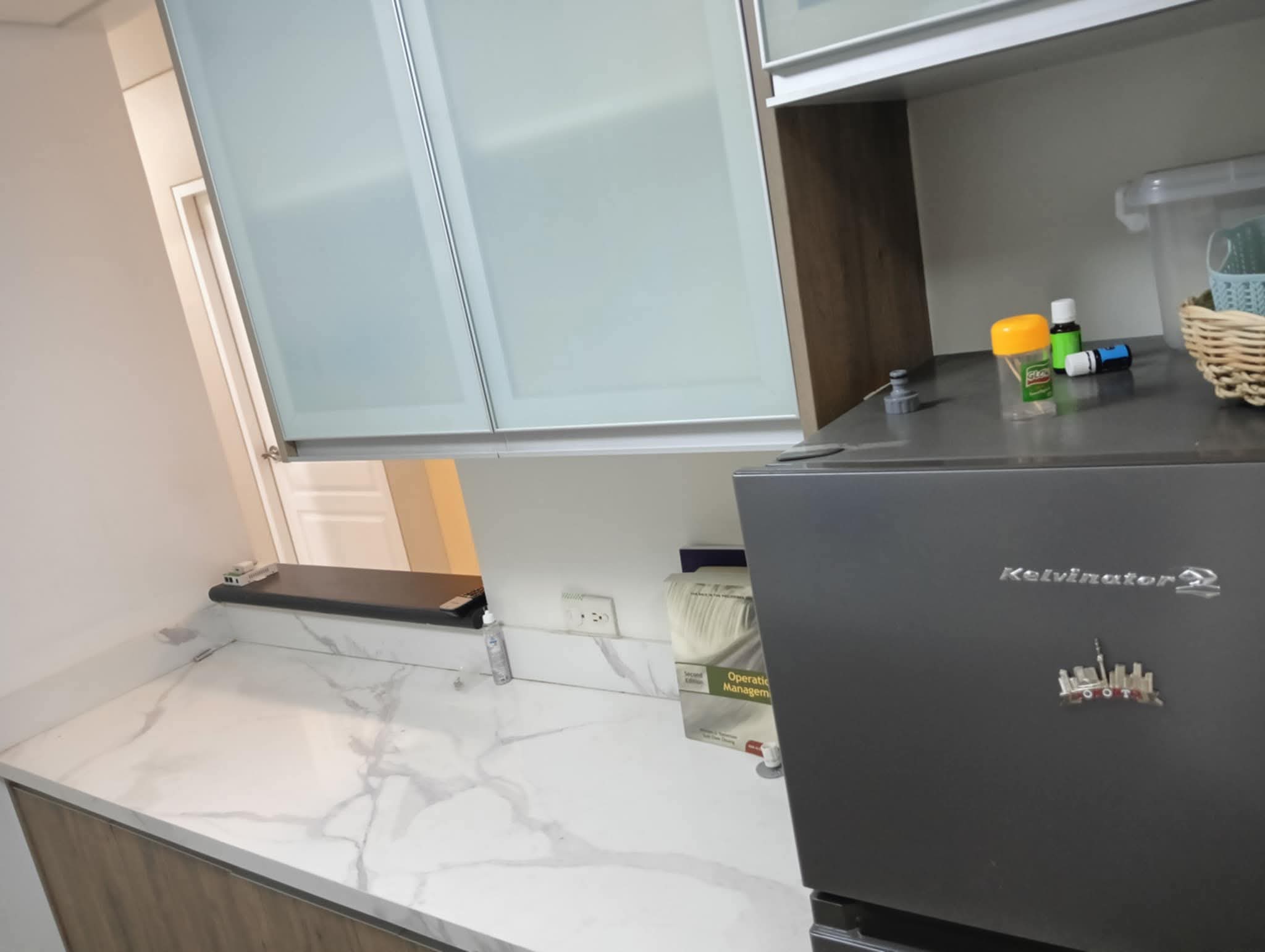 FOR RENT The Columns Ayala Avenue 2 Bedroom Unit in MAKATI CITY