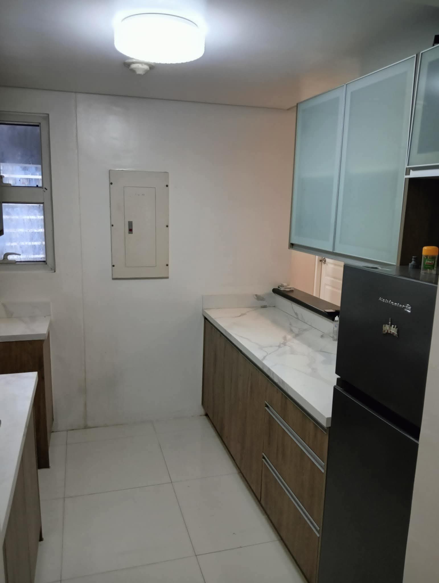 FOR RENT The Columns Ayala Avenue 2 Bedroom Unit in MAKATI CITY