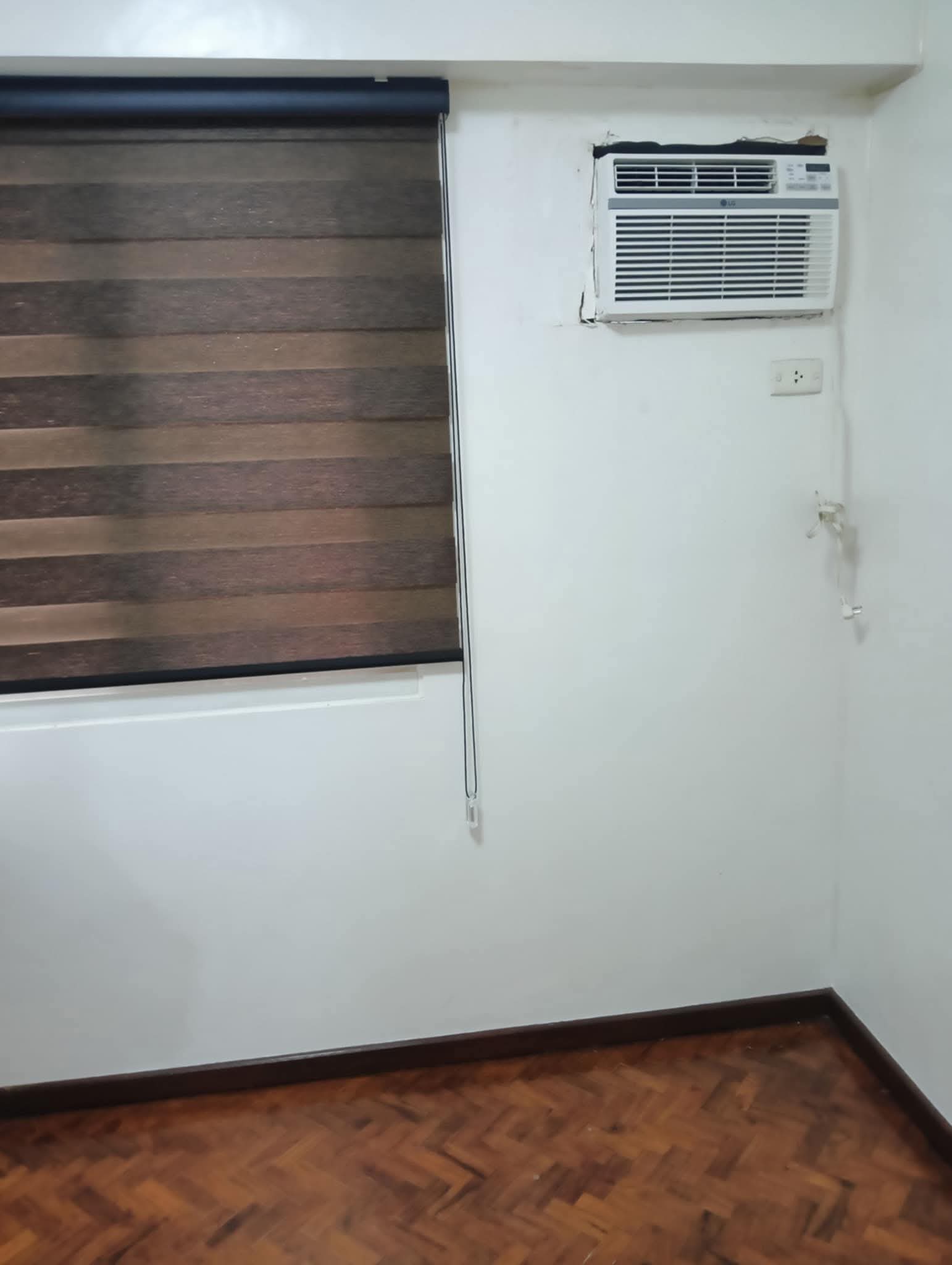 FOR RENT The Columns Ayala Avenue 2 Bedroom Unit in MAKATI CITY