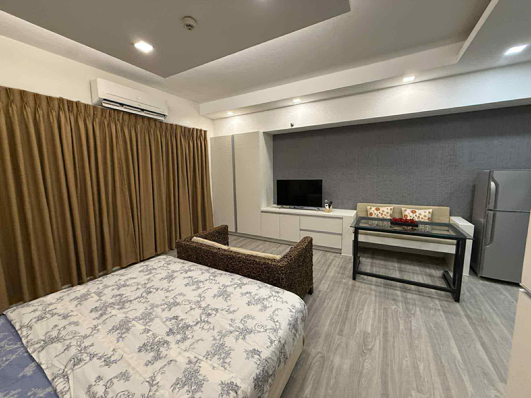 FOR RENT St. Francis Shangri-La Studio Unit in MANDALUYONG CITY